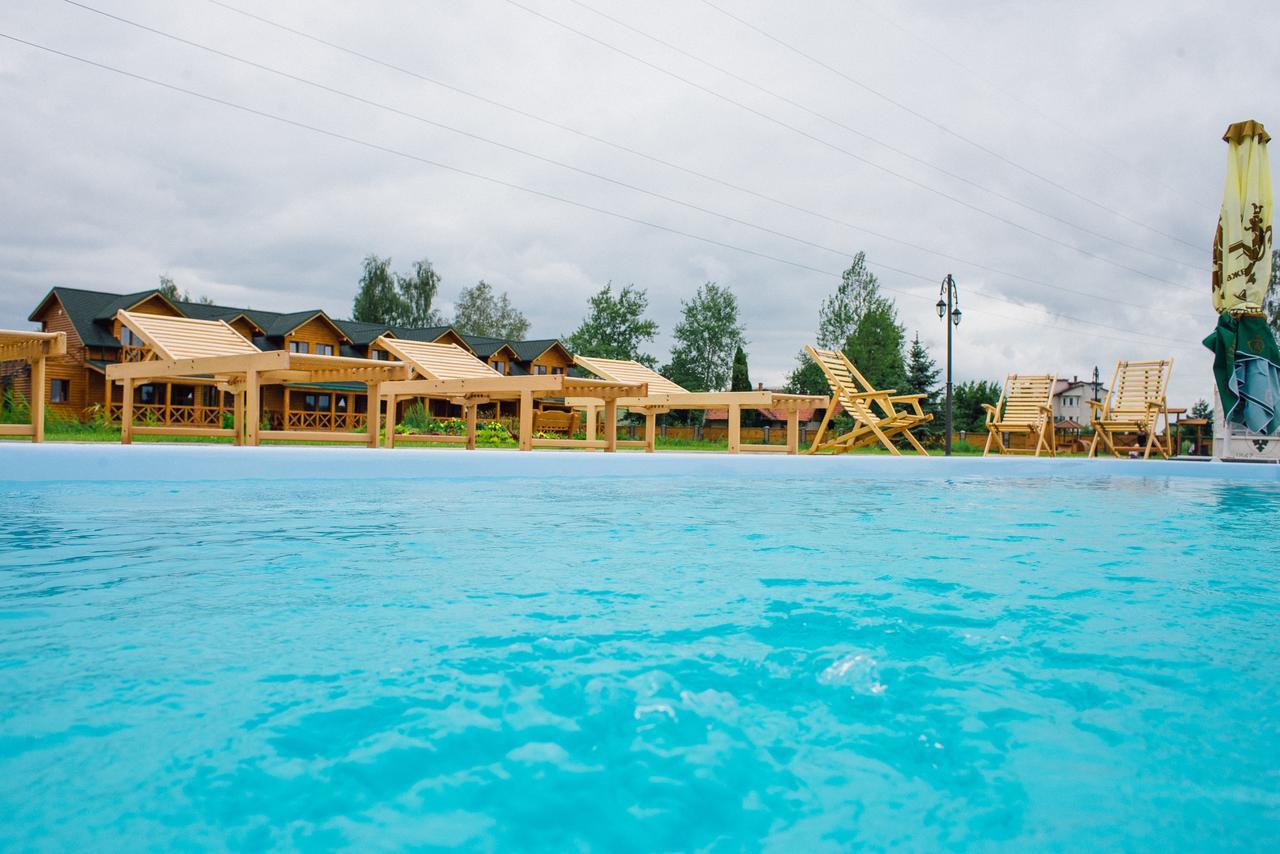 Zarichna Hotel Drohobych Bagian luar foto
