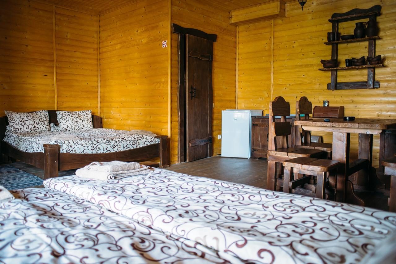 Zarichna Hotel Drohobych Bagian luar foto